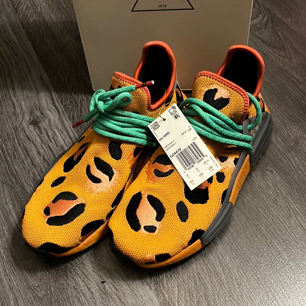 HU NMD Adidas Pharrell Williams Animal Print Sneakers